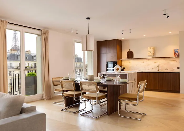 Appartement Spacious - 3br-8p - Eiffel Tower Paris