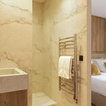 Spacious - 3br-8p - Eiffel Tower דירה פריז